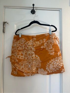 Zara Orange and White Floral Mini Skirt